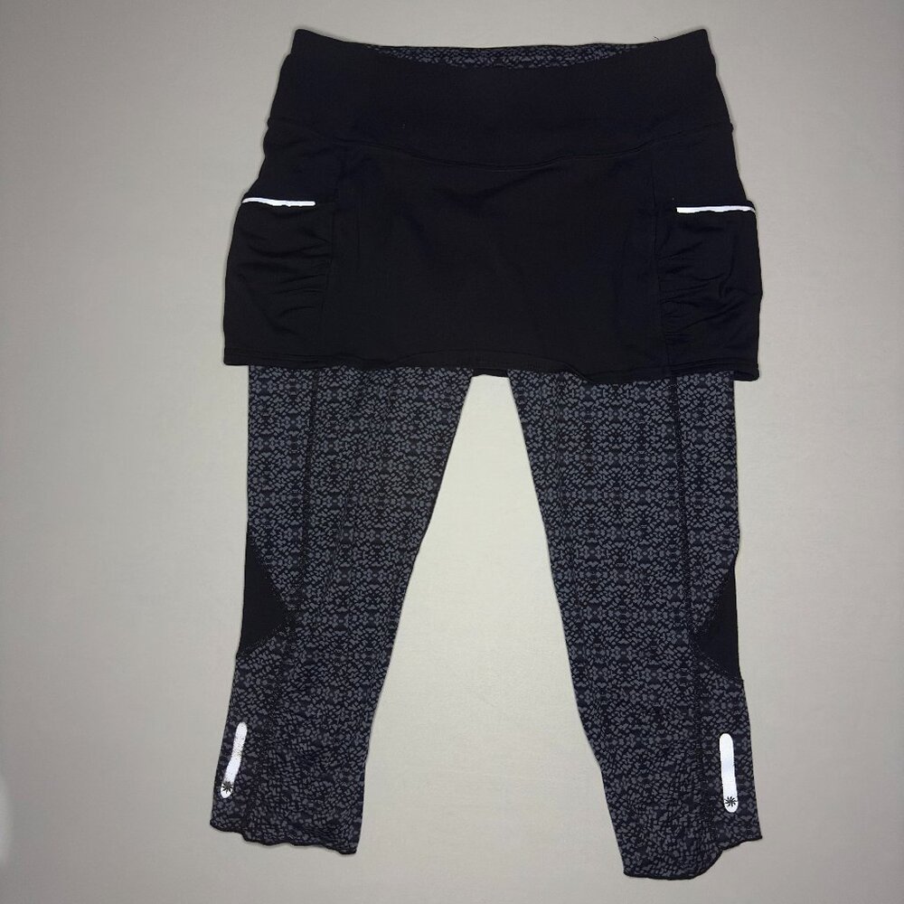 Athleta Dream Acceleration 2-in-1 Capris Workout Pant Skort, Women M